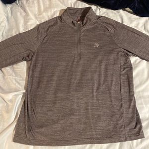 Travis Matthews Golf 1/4 zip - Size large Men’s - lightly used